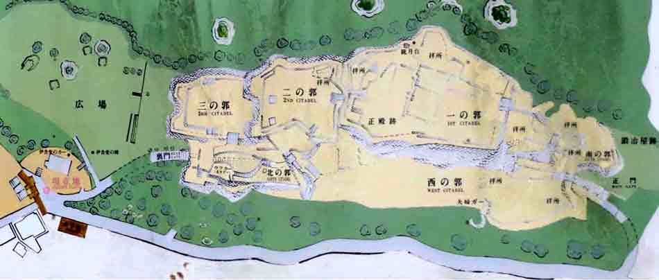 中城城 図